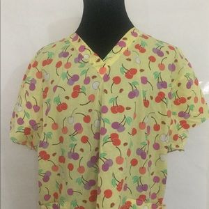 Malibu Doc Scrub Top Size 2X Lady Bugs Berries